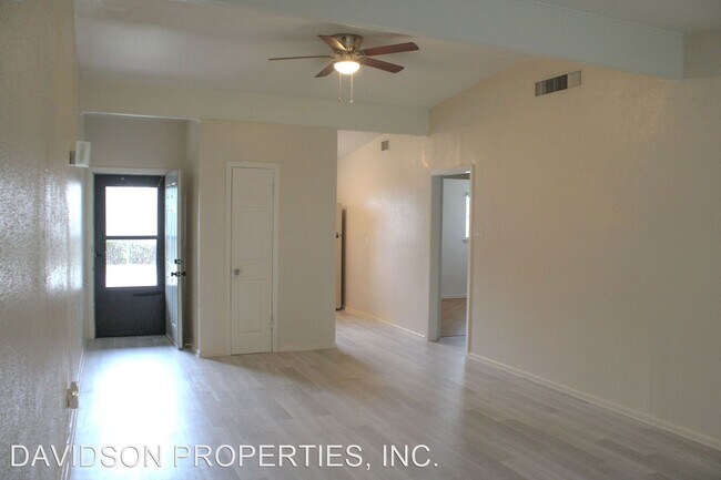 Building Photo - 2 br, 1 bath House - 8417 Greenbrier