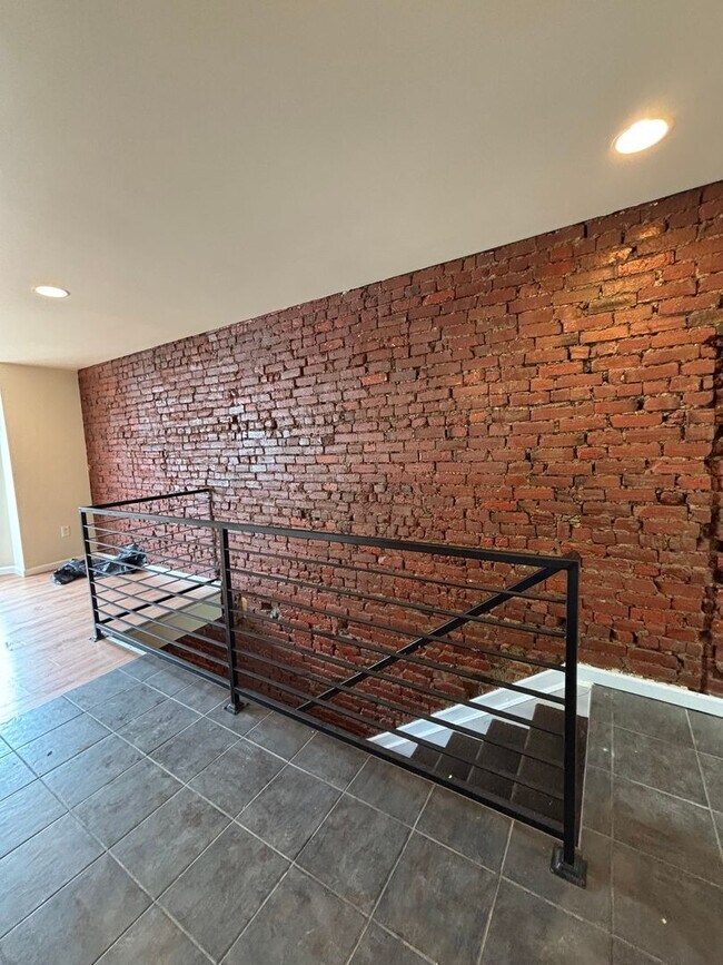 Foto del edificio - 3555 Jasper St