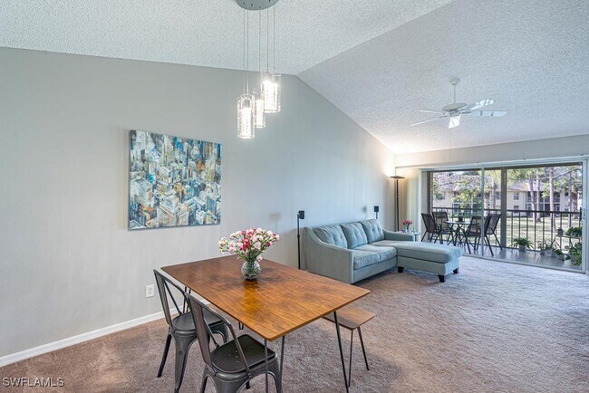 Foto del edificio - 744 Landover Cir