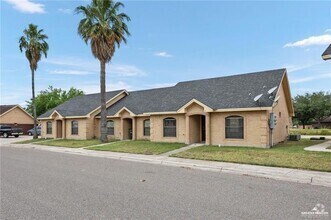 Building Photo - 2000 Circle Dr