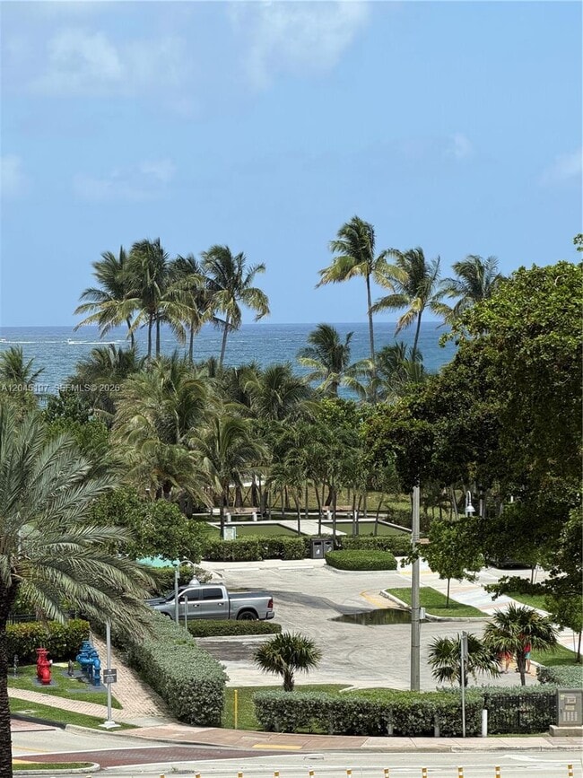 Building Photo - 1849 S Ocean Dr
