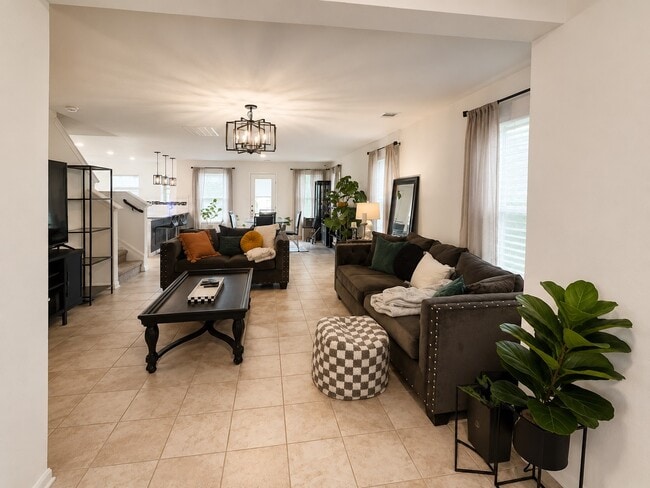 Building Photo - 25323 Queens Causeway Ln