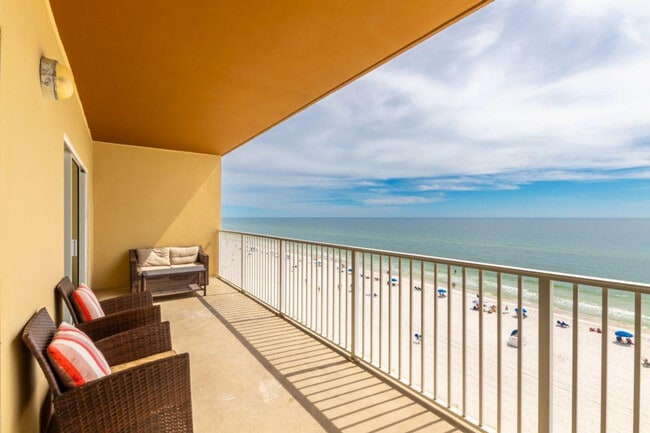 Foto del edificio - 931 W Beach Blvd