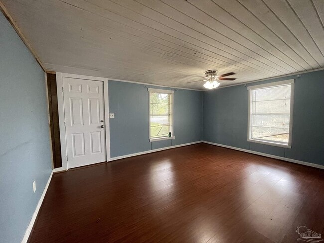 Building Photo - 4604 Woodbine Rd