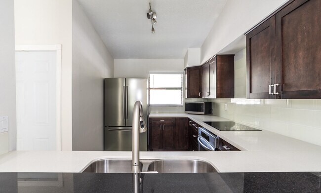 Building Photo - 3129 Millwood Terrace