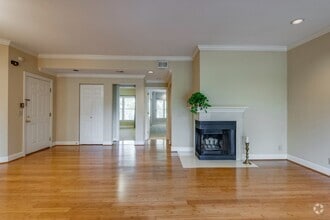 Building Photo - 218 Boxmere Pl