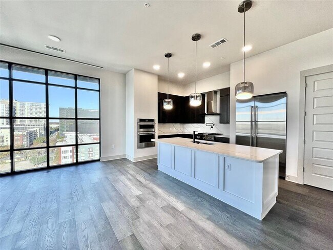 Foto del edificio - 3331 Oak Grove Ave