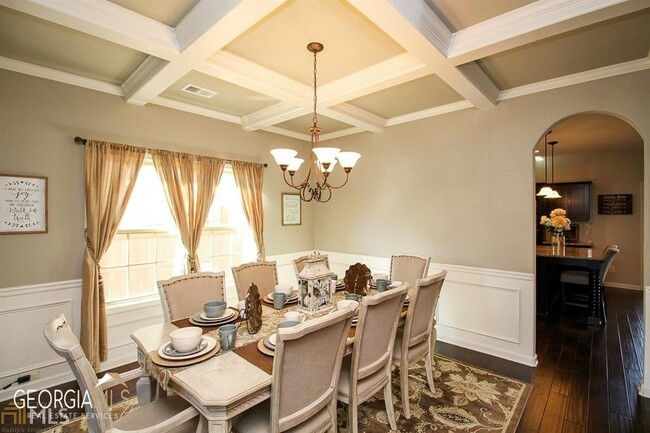 Foto del edificio - 345 Cliffhaven Cir