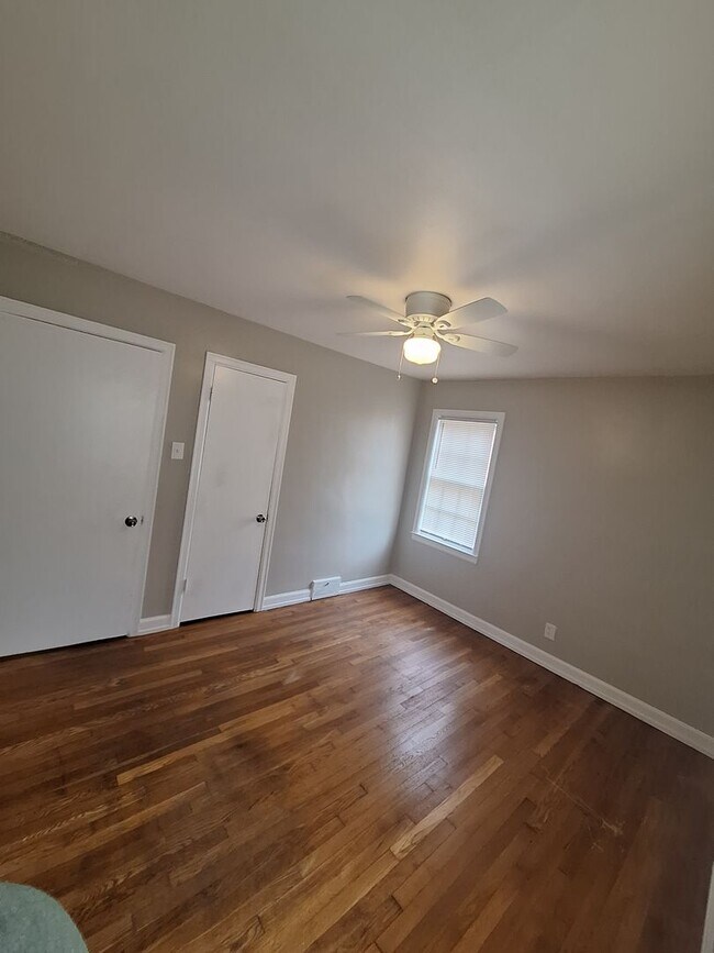 Foto del edificio - 753 Lynn Rd