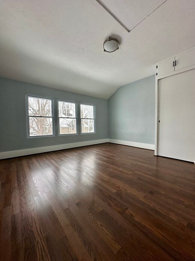 Foto del edificio - 914 Garfield Ave