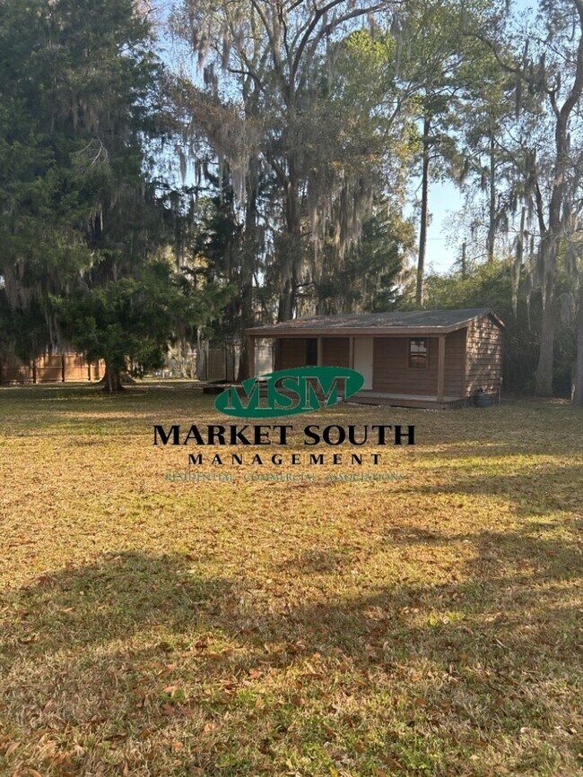 Foto del edificio - Mid-Century Modern on Wilmington Island- SHORT TERM RENTAL ONLY- Please call for more info