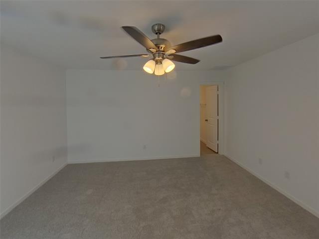 Building Photo - 811 Ponderosa Ln