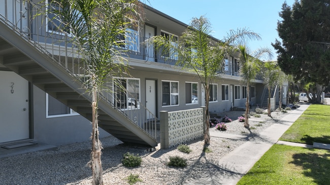 Interior Photo - 6587 Cervantes Rd