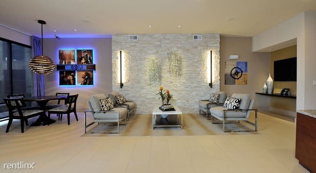 Foto del edificio - 1704 Fairview St