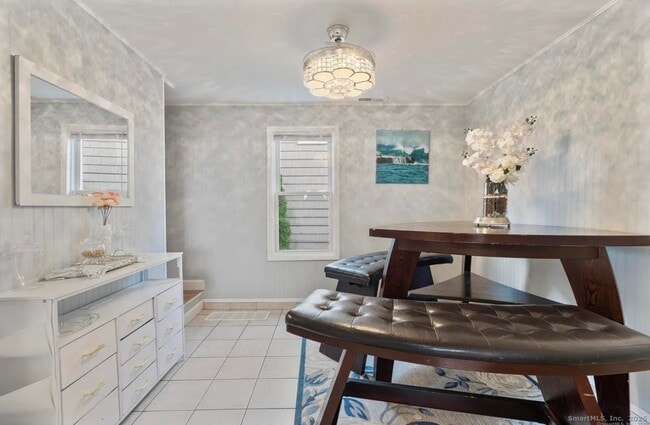 Foto del edificio - 24 Botsford Ave