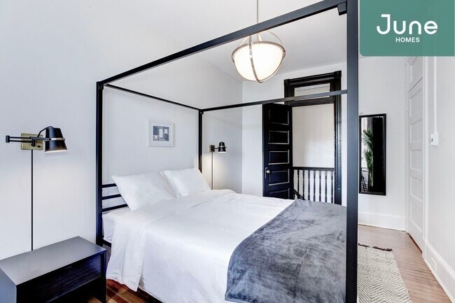 Foto del edificio - Queen room in 4-bed/1.5-bath Home