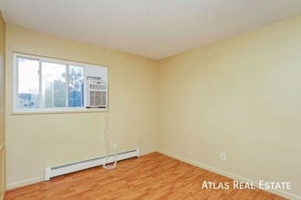 Building Photo - 4245 Loomis Ave