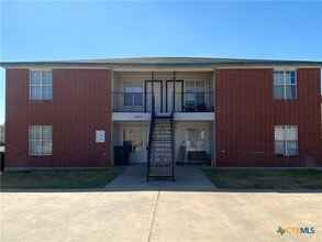 Building Photo - 3409 Barcelona Dr