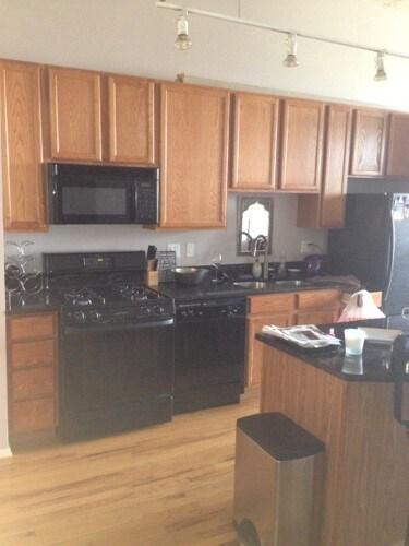 Kitchen - 6 S Laflin St