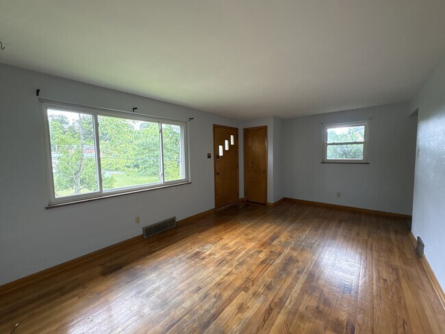 Building Photo - 1333 Berry St