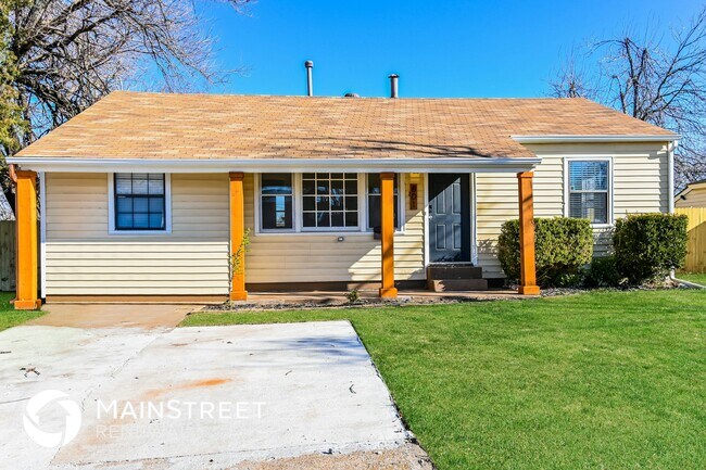 Building Photo - 801 Askew Dr