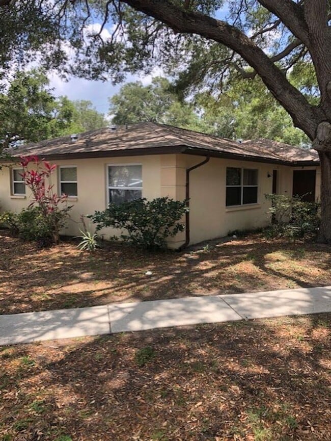 10876 - 10876 Apartment