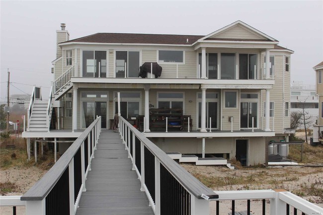 Foto del edificio - 917 Dune Rd