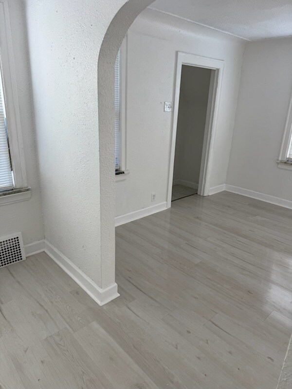 Foto del edificio - 13305 Wilfred St