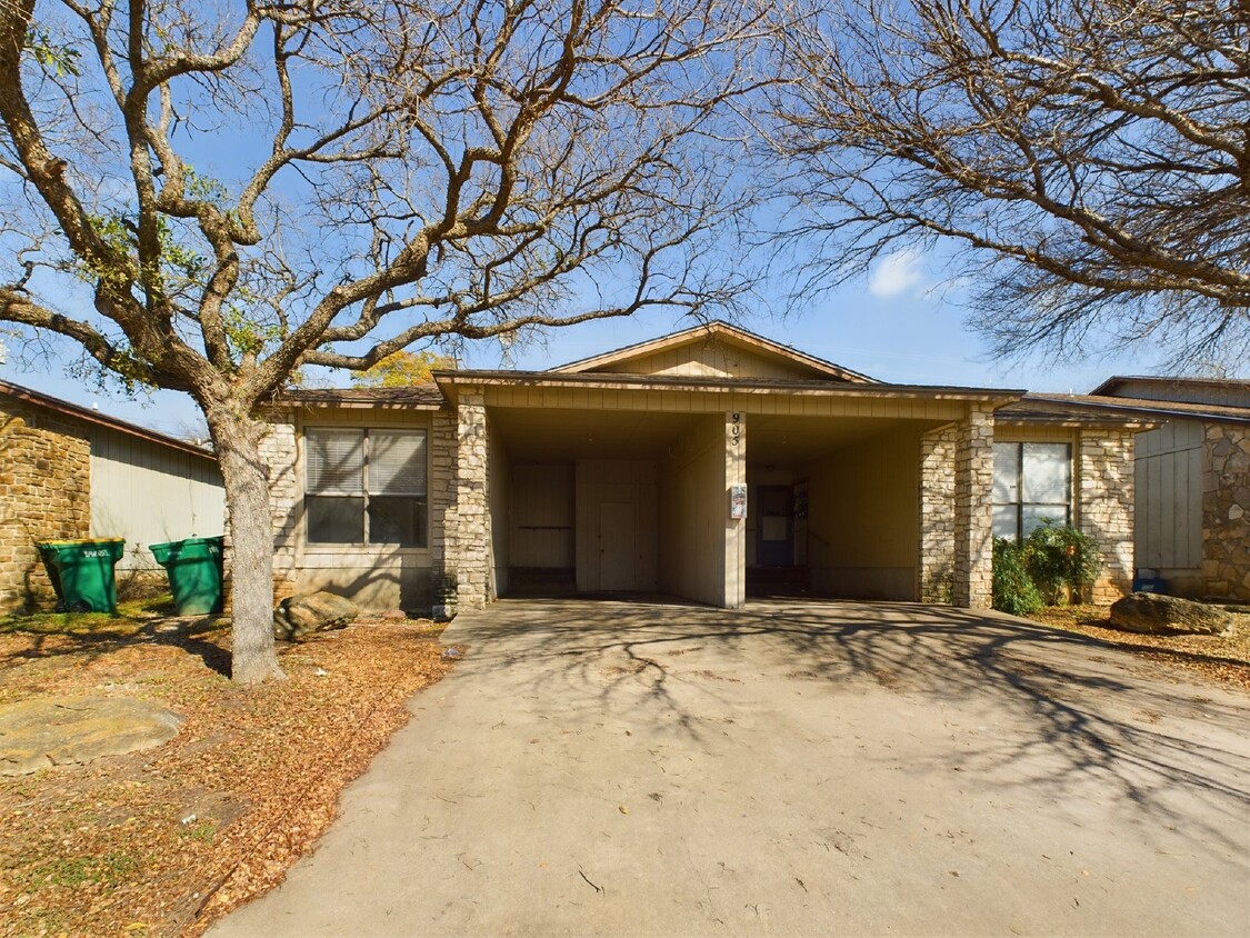 Primary Photo - 2-Bed 1 Bathroom Marble Falls