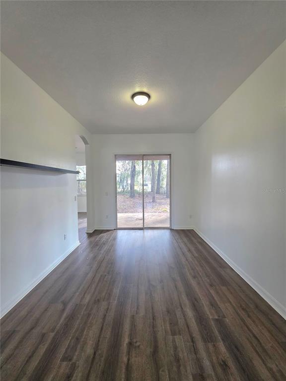 Building Photo - 2818 NE 24th Pl