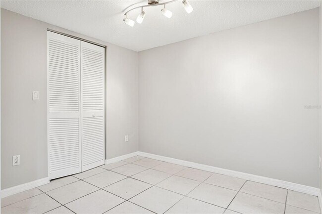 Building Photo - 7858 Niagara Ave