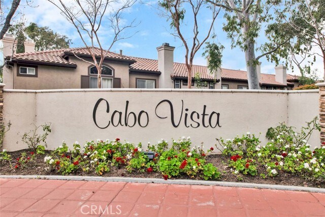 Building Photo - 32 Via Madera