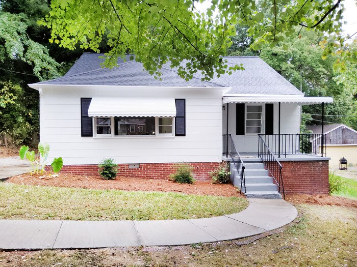 Do not miss out on this charming 3BR 1BA home House for Rent in High