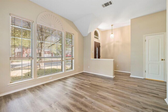 Foto del edificio - 3937 Kristencreek Ln