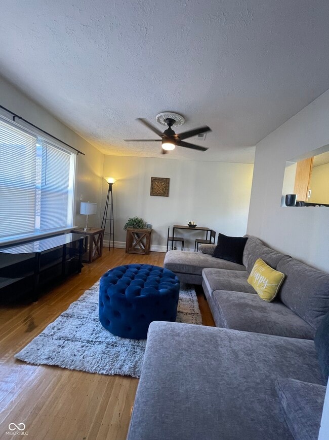 Foto del edificio - 115 E 36th St