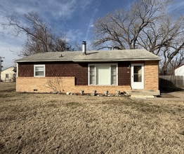 Building Photo - 6215 Independence St