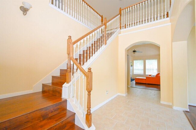 Building Photo - 10406 Centennial Bridge Ct