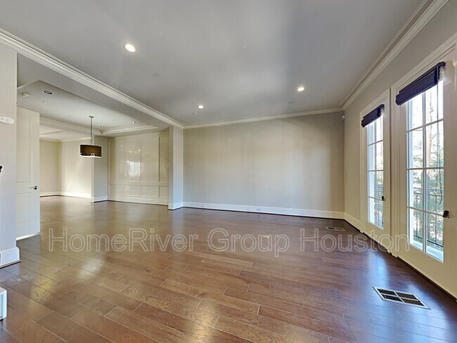 Building Photo - 1612 Oakdale St