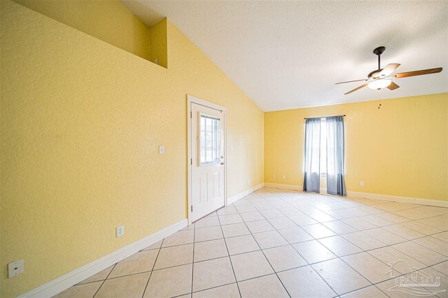 Foto del edificio - 7831 Stallworth Ln