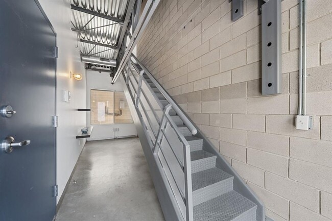 Foto del edificio - 4801 S Congress Ave