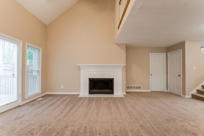 Foto del edificio - 3539 Pine Grove Dr