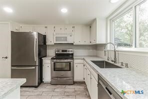 Foto del edificio - 12011 Scribe Dr