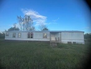 Building Photo - 395 Pigeon Rd