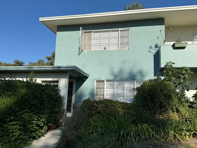 Building Photo - 5183 Village Grn