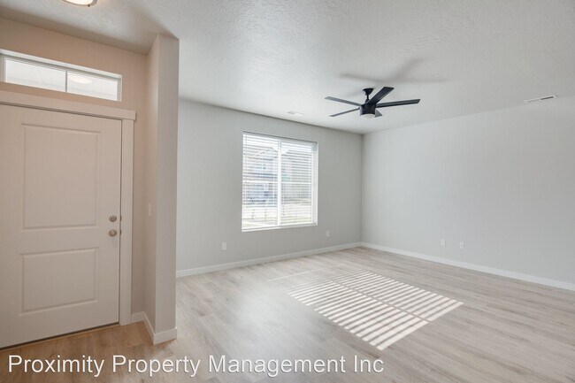 Foto del edificio - 3 br, 2.5 bath House - 302 S. Baraya Way