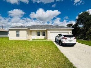 Building Photo - 2679 SW 154th Place Rd