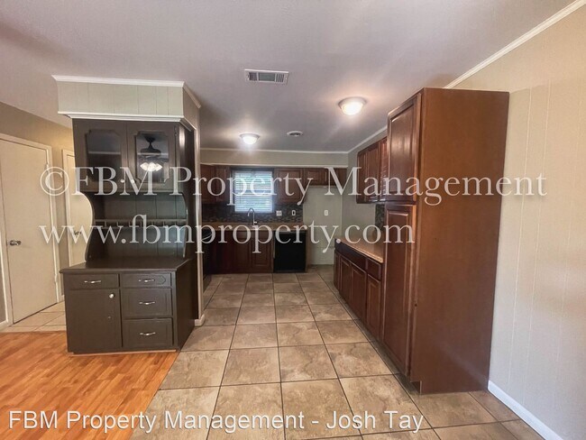 Foto del edificio - 3 br, 2 bath House - 1208 Austin Drive