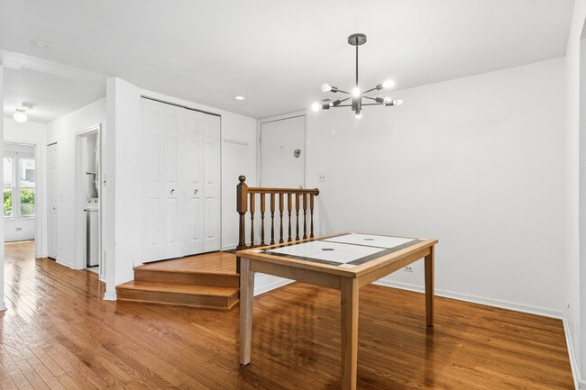 Building Photo - 1411 Wentworth Ct