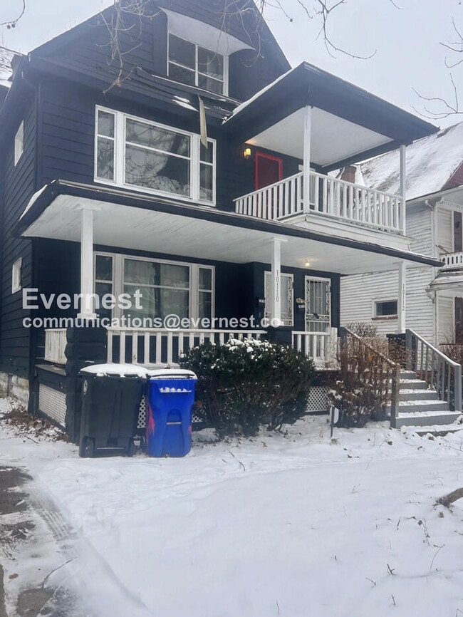 Building Photo - 1 Bed, 1 Bath with Off-Street Parking / Pet-Friendly / Vouchers Accepted / Available Now!