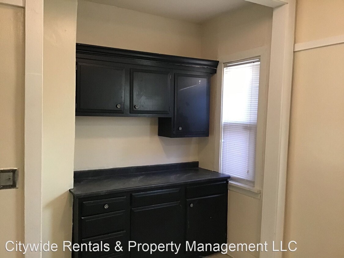 Primary Photo - 4 br, 1 bath House - 5555 N. 31st St.